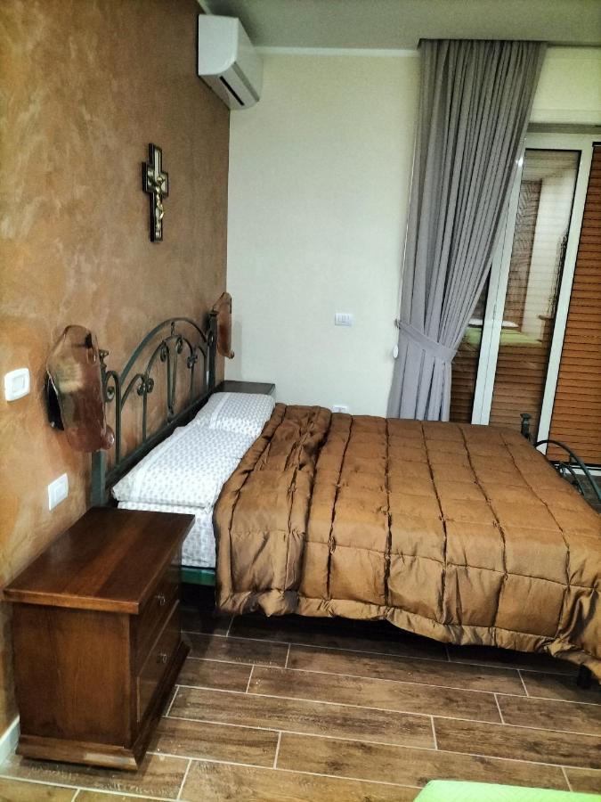 La Dimora Di Alex Apartamento Nápoles Exterior foto